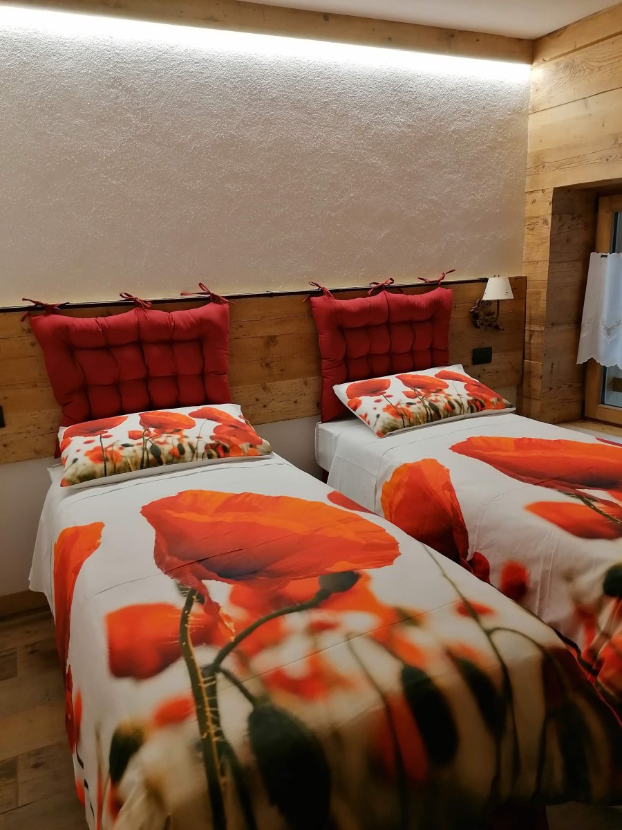 Coquelicot Room